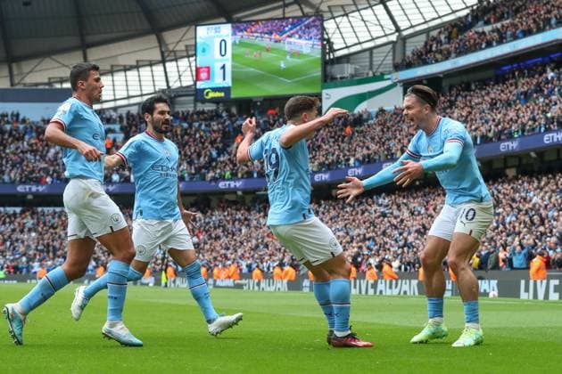 Sport Themen der Woche KW13 Sport Bilder des Tages Premier League Manchester City v Liverpool Julian Ãlvarez 19 of Manchester City celebrates his goal to make it 1-1 during the Premier League match Manchester City vs Liverpool at Etihad Stadium, Manchester, United Kingdom, 1st April 2023 (Photo by Gareth Evans News Images) Manchester Etihad Stadium Manchester United, ManU Kingdom Copyright: xGarethxEvans NewsxImagesx