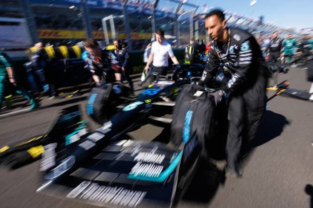 April 2, 2023, Melbourne, Australia: George Russell (GBR) (63) Mercedes-Mercedes W14 is moved onto the grid prior to the start of the 2023 Formula 1 Rolex Australian Grand Prix in Melbourne, Australia. Melbourne Australia - ZUMAl303 20230402_zaf_l303_012 Copyright: xSydneyxLowx