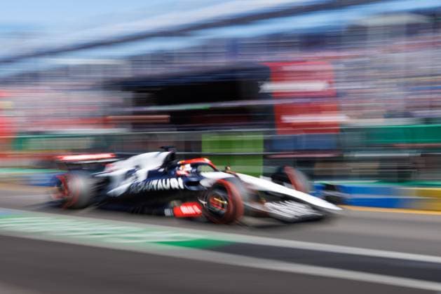 April 2, 2023, Melbourne, Australia: Nyck de Vries (NED) driving the (21) AlphaTauri-Honda RBPT AT04 leaves the pits for the start of the 2023 Formula 1 Rolex Australian Grand Prix in Melbourne, Australia. Melbourne Australia - ZUMAl303 20230402_zaf_l303_050 Copyright: xSydneyxLowx