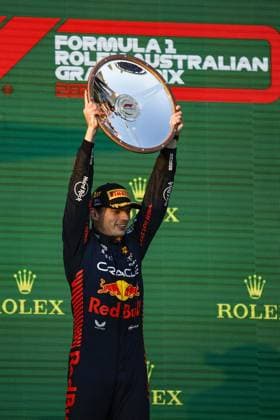 VERSTAPPEN Max (ned), Red Bull Racing RB19, portrait podium trophy during the Formula 1 Rolex Australian Grand Prix 2023, 3rd round of the 2023 Formula One World Championship, WM, Weltmeisterschaft from March 31 to April 2, 2023 on the Albert Park Circuit, in Melbourne, Australia - F1 - AUSTRALIAN GRAND PRIX 2023 - RACE DPPI Panoramic  00122007__R3_4568_1