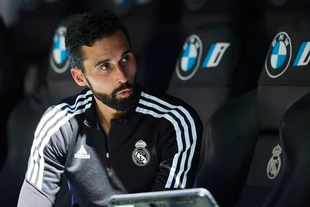 Spain, Madrid, 02.04.2023, Santiago Bernabeu Stadium, Real Madrid v Real Valladolid - LaLiga Santander - Matchday 27, Alvaro Arbeloa ex-player of Real Madrid looks on Madrid Santiago Bernabeu Stadium Spain  eu-images-071