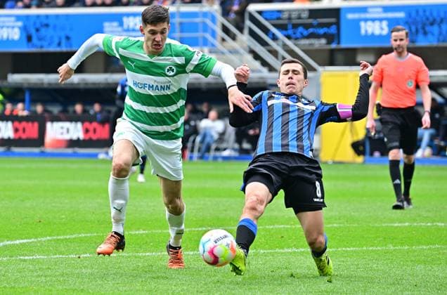 02 04 2023 Football season 2022 2023 2 Football Bundesliga 26 Matchday SC Paderborn 07 SCP SpVgg Greuther Fürth Kleeblatt Sportfoto Zink DFL regulations prohibit any use of photographs as image sequences and or quasi video only for editorial use Damian Michalski 4, SpVgg Greuther Fürth Ron Schallenberg 8, SC Paderborn 07