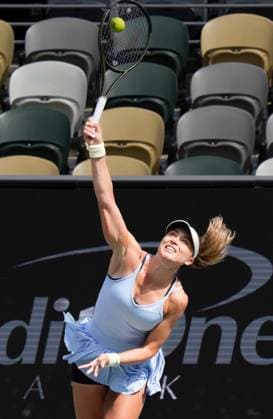 April 4, 2023: Paula Badosa (USA) defeated Mayar Sherif (EGY) 6-3, 6-1, at the Credit One Charleston Open being played at Family Circle Tennis Center in Charleston, South Carolina USA Tennisclix Cal Media Charleston USA - ZUMAc04_ 20230404_zaf_c04_011 Copyright: xLesliexBillmanx