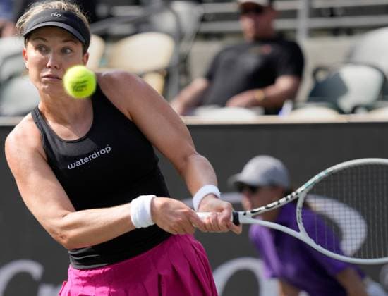 April 4, 2023: Danielle Collins (USA) loses to Shelby Rogers (USA), 6-7, 6-4, 6-1 at the Credit One Charleston Open being played at Family Circle Tennis Center in Charleston, South Carolina, {USA} Tennisclix Cal Media Charleston USA - ZUMAc04_ 20230404_zaf_c04_138 Copyright: xLesliexBillmanx