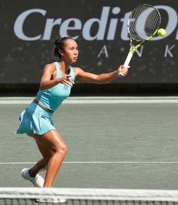 April 5, 2023: Leylah Fernandez (CAN) loses to Paula Badosa (USA), 7-5, 7-6 at the Credit One Charleston Open being played at Family Circle Tennis Center in Charleston, South Carolina, {USA} Tennisclix Cal Media Charleston USA - ZUMAc04_ 20230405_zaf_c04_008 Copyright: xLesliexBillmanx