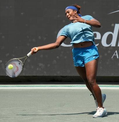 April 5, 2023: Hailey Baptiste (USA) loses to Madison Keys (USA), 6-1, 6-3 at the Credit One Charleston Open being played at Family Circle Tennis Center in Charleston, South Carolina, {USA} Tennisclix Cal Media Charleston USA - ZUMAc04_ 20230405_zaf_c04_036 Copyright: xLesliexBillmanx