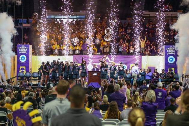 April 5, 2023: The LSU Women s Basketball team is presented with the NCAA, College League, USA Championship trophy during LSU s Women s Basketball National Championship Celebration at the Pete Maravich Assembly Center in Baton Rouge, LA. CSM. Baton Rouge USA - ZUMAc04_ 20230405_zaf_c04_166 Copyright: xJonathanxMailhesx
