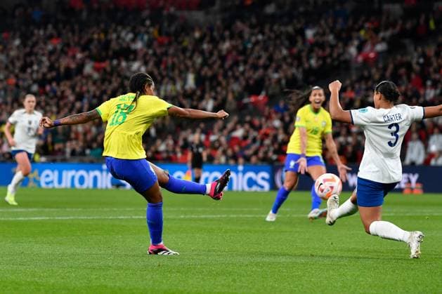 England Women v Brazil CONMEBOL UEFA Women s Champions Cup Finalissima Geyse of Brazil shoots at goal during the CONMEBOL UEFA Women s Champions Cup Finalissima match between England Women and Brazil at Wembley Stadium, London, England on 6 April 2023. London Wembley Stadium Greater London England Editorial use only , Copyright: xGrahamxHuntx PSI-17188-0028
