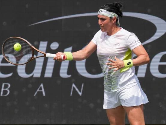 April 6, 2023: Ons Jabeur (TUN) defeated Caroline Dolehide (USA) 6-3, 7-5, at the Credit One Charleston Open being played at Family Circle Tennis Center in Charleston, South Carolina USA Tennisclix Charleston USA - ZUMAc04_ 20230406_zaf_c04_029 Copyright: xLesliexBillmanx