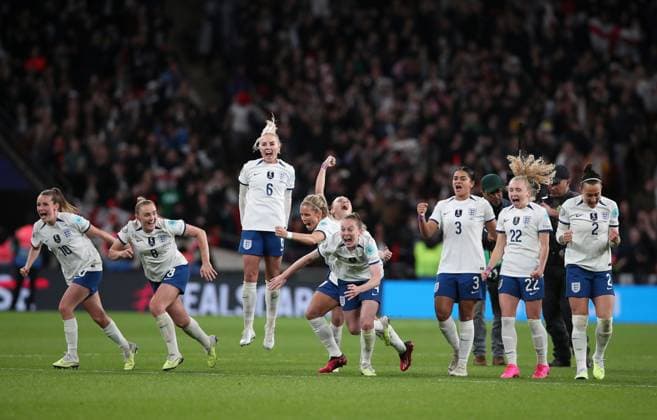 Mandatory Credit: Photo by Matt Impey Shutterstock (13861344l) England players celebrate as the winning penlaty is scored England v Brazil, Football, CONMEBOL-UEFA Women s Champions Cup, Wembley Stadium, Wembley, London, UK - 06 04 2023 Editorial use only England v Brazil, Football, CONMEBOL-UEFA Women s Champions Cup, Wembley Stadium, Wembley, London, UK - 06 04 2023 Editorial use only  Copyright: xMattxImpey Shutterstockx 13861344l