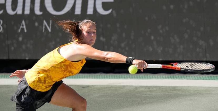April 7, 2023: Daria Kasatkina (RUS) defeated Madison Keys (USA) 7-6, 4-6, 6-2, at the Credit One Charleston Open being played at Family Circle Tennis Center in Charleston, South Carolina USA Tennisclix Charleston USA - ZUMAc04_ 20230407_zaf_c04_038 Copyright: xLesliexBillmanx