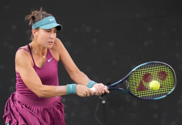 April 7, 2023: Belinda Bencic (SUI) defeated Ekaterina Alexandrova (RUS) 6-3, 6-3, at the Credit One Charleston Open being played at Family Circle Tennis Center in Charleston, South Carolina USA Tennisclix Charleston USA - ZUMAc04_ 20230407_zaf_c04_065 Copyright: xLesliexBillmanx