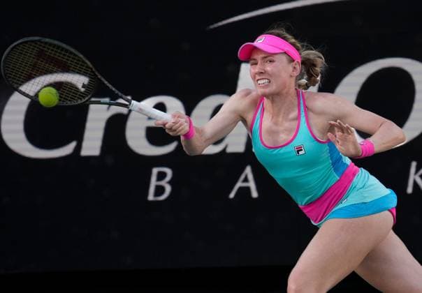 April 7, 2023: Ekaterina Alexandrova (RUS) loses to Belinda Bencic (SUI), 6-3, 6-3 at the Credit One Charleston Open being played at Family Circle Tennis Center in Charleston, South Carolina, {USA} Tennisclix Charleston USA - ZUMAc04_ 20230407_zaf_c04_068 Copyright: xLesliexBillmanx