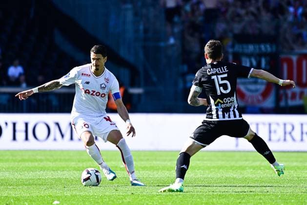 Jose Fonte ( 6 - Lille ) - CAPELLE Pierrick ( 15 - Angers ) - FOOTBALL : Angers vs Lille - Ligue 1 - 08 04 2023 FedericoPestellini Panoramic 