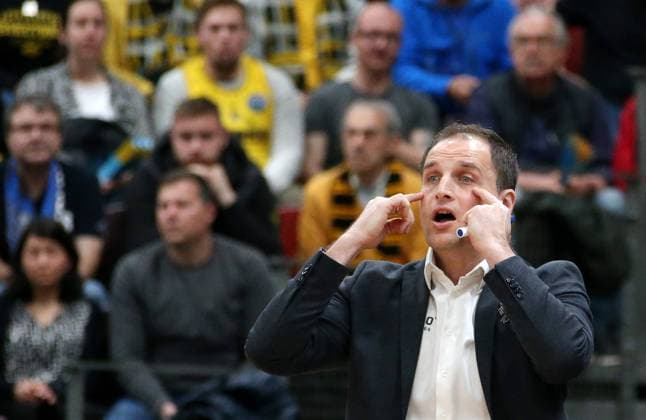 08 04 2023, Germany, Ludwigsburg, Basketball Bundesliga, MHP Riesen Ludwigsburg vs Crailsheim Merlins, Merlins coach Nikola Markovic