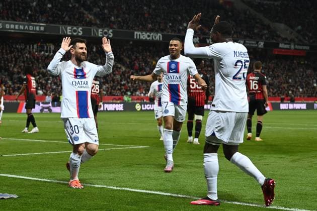 lionel messi (psg) celebrates the 0-1 with his team mates kylian mbappe and nuno mendes during OGC Nice vs Paris Saint Germain (PSG), French football Ligue 1 match in Nice, France, April 08 2023  Copyright: xAlessioxTarpini LiveMediax xipa-x xLivexMediax 0 IPA_IPA37201638