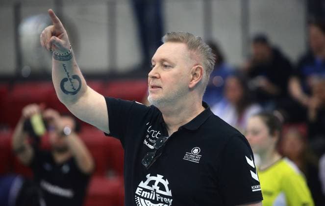 Stuttgart , Bundesliga Volleyball Play off quarterfinal match 1 , Allianz MTV Stuttgart vs Rote Raben Vilsbiburg , Tore Aleksandersen coach Stuttgart