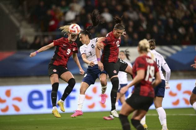 Football, Women, France - Canada