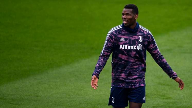 Juventus FC training Paul Pogba of Juventus FC smiles during Juventus FC training on the eve of the UEFA Europa League quarterfinal first leg football match between Juventus FC and Sporting CP. Turin Italy Copyright: xNicolòxCampox