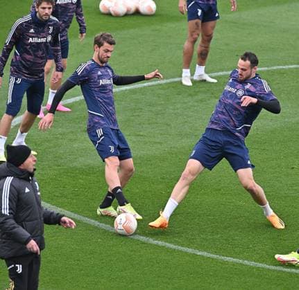April 12, 2023, Turin, Italy: Juventus Federico Gatti e Daniele Rugani in action during the training session on the eve of the UEFA Europa League quarter final match Juventus FC -Sporting Clube de Portugal at the JTC Continassa, Turin, Italy, 12 April 2023. ANSA ALESSANDRO DI MARCO Turin Italy - ZUMAa110 20230412_zaf_a110_014 Copyright: xAlessandroxDixMarcox