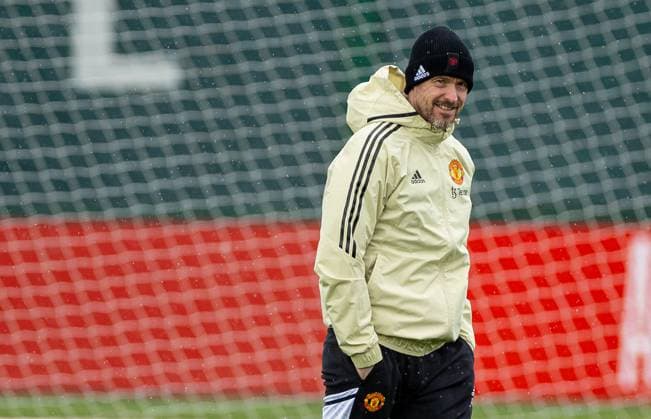 Football - UEFA Europa League - Quarter-Final 1st Leg - Manchester United, ManU FC v Sevilla FC - MD-1 MANCHESTER, ENGLAND - Wednesday, April 12, 2023: Manchester United s manager Erik ten Hag during a training session at Carrington Training Ground ahead of the UEFA Europa League Quarter-Final 1st Leg match between Manchester United FC and Sevilla FC. MANCHESTER Carrington Training Ground GREATER MANCHESTER ENGLAND  Copyright: xDavidxRawcliffex P2023-04-12-Man_Utd_Sevilla_MD-1-9