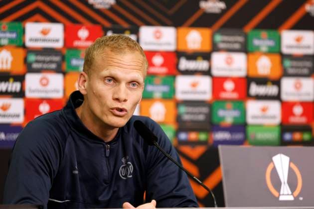 LEVERKUSEN, BELGIUM - APRIL 12 : Geraerts Karel head coach of Union St-Gilloise pictured during a press conference, PK, Pressekonferenz the day before the UEFA Europa League Quarter-finals, 1st leg match between Leverkusen and Union SG at the BayArena on April 12, 2023 in Leverkusen, Belgium, 12 04 2023 ( Leverkusen v Union SG - UEFA Europa League - media activities PhotoNews Panoramic 