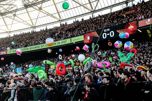 ROTTERDAM - Feyenoord fans with inflatables during the UEFA Europa League quarterfinal match between Feyenoord and AS Roma at Feyenoord Stadion de Kuip on April 13, 2023 in Rotterdam, Netherlands. ANP PIETER STAM DE JONGE UEFA Europa League Quarter-finals, 1st leg 2022 2023 xVIxANPxSportx xxANPxIVx 466934403 originalFilename: 466934403.jpg