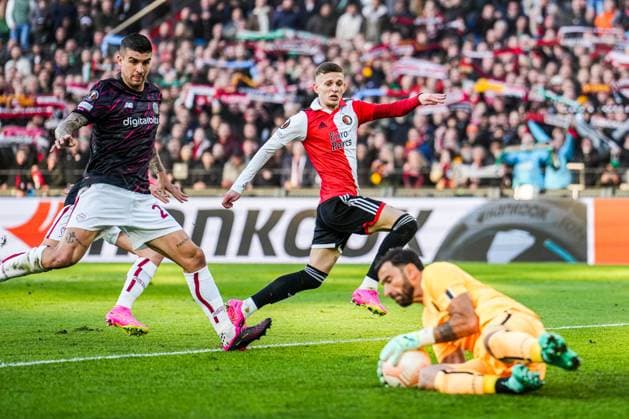UEFA Europa League quarter final: Feyenoord v AS Roma Rotterdam - Sebastian Szymanski of Feyenoord during the match between Feyenoord v AS Roma at Stadion Feijenoord De Kuip on 13 April 2023 in Rotterdam, the Netherlands. Copyright: xTomxBodex