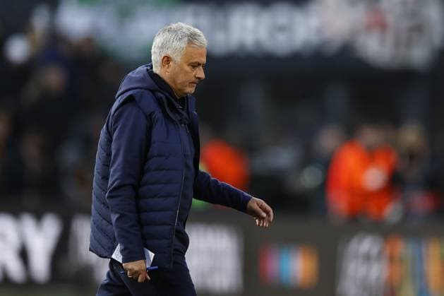 ROTTERDAM - AS Roma coach Jose Mourinho during the UEFA Europa League quarterfinal match between Feyenoord and AS Roma at Feyenoord Stadion de Kuip on April 13, 2023 in Rotterdam, Netherlands. ANP MAURICE VAN STONE UEFA Europa League Quarter-finals, 1st leg 2022 2023 xVIxANPxSportx xxANPxIVx 466936383 originalFilename: 466936383.jpg