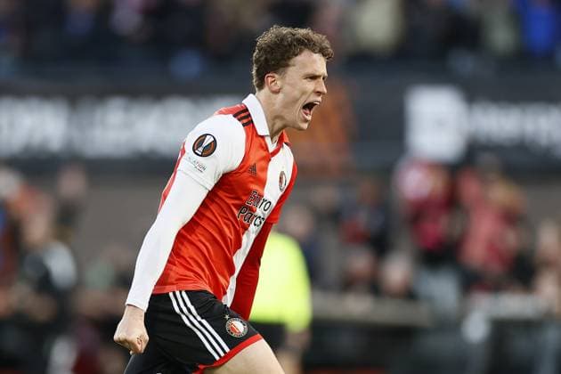 ROTTERDAM - Mats Wieffer of Feyenoord celebrates the 1-0 during the UEFA Europa League quarterfinal match between Feyenoord and AS Roma at Feyenoord Stadion de Kuip on April 13, 2023 in Rotterdam, Netherlands. ANP PIETER STAM DE JONGE UEFA Europa League Quarter-finals, 1st leg 2022 2023 xVIxANPxSportx xxANPxIVx 466936711 originalFilename: 466936711.jpg