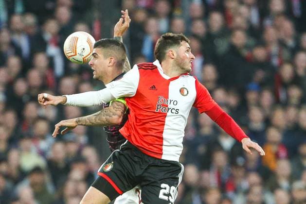 ROTTERDAM, 15-4-2023, Stadium de Kuip, the UEFA Europa League, Feyenoord - AS Roma, AS Roma player Rick Karsdorp, Feyenoord player Santiago Gimenez Feyenoord - AS Roma  x20529421x Copyright: