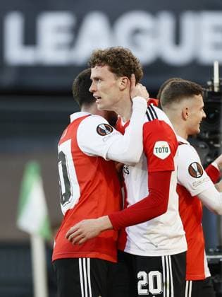ROTTERDAM - (lr) Orkun Kokcu of Feyenoord, Mats Wieffer of Feyenoord celebrate the 1-0 during the UEFA Europa League quarterfinal match between Feyenoord and AS Roma at Feyenoord Stadion de Kuip on April 13, 2023 in Rotterdam, Netherlands. ANP PIETER STAM DE JONGE UEFA Europa League Quarter-finals, 1st leg 2022 2023 xVIxANPxSportx xxANPxIVx 466937951 originalFilename: 466937951.jpg