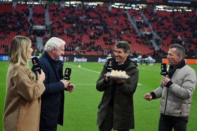 Rudi Völler DFB sports director was presented with a cake before the game for his birthday by Lothar Matthäus, r , and Karl Heinz Riedle 13 04 2023, football Europa League, season 2022 23, quarterfinal first leg, Bayer 04 Leverkusen Union Saint Gilloise Leverkusen BayArena Nordrhein Westfalen Germany Team2