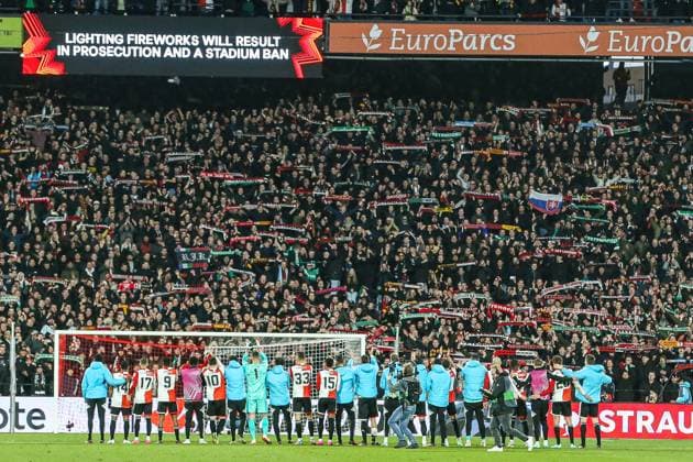 ROTTERDAM, 15-4-2023, Stadium de Kuip, the UEFA Europa League, Feyenoord - AS Roma, Feyenoord players celebrating the 1-0 win with the Feyenoord supporters, scarfs, banners Feyenoord - AS Roma  x20529564x Copyright: