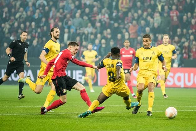 UEFA Europa League Bayer 04 Leverkusen Royale Union Saint Gilloise Florian Wirtz Bayer 04 Leverkusen, 27 , Lazare Amani Royale Union Saint Gilloise, 8 , Ismael Kandouss Royale Union Saint Gilloise, 59 UEFA Europa League quarter-finals Bayer 04 Leverkusen Royale Union Saint Gilloise, BayArena Leverkusen Copyright: xBEAUTIFULxSPORTS Wunderlx