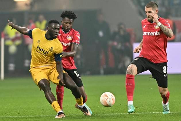 v left fighting for the ball Victor Boniface 7, Union Saint Gilloise Edmond Tapsoba 12, Bayer 04 Leverkusen Robert Andrich 8, Bayer 04 Leverkusen 13 04 2023 Football Europa League, Bayer 04 Leverkusen vs Union Saint Gilloise, BayArena, Leverkusen, NRW Germany Copyright: xpepphotox xHorstxMauelshagenx pep00321, pep_20230413_hm