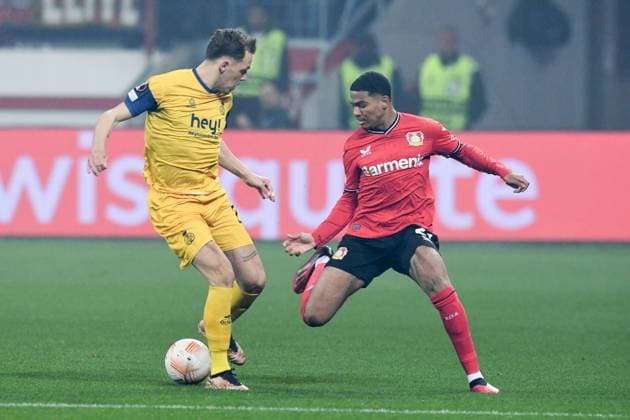 Amine Adli Bayer 04 Leverkusen one-on-one with Senne Lynen Union Saint Gilloise GER, Bayer 04 Leverkusen vs Union Saint Gilloise, football, Europa League, quarterfinal first leg, 2022 2023 season, 13 04 2023 DFL REGULATES PROHIBIT ANY USE OF PHOTOGRAPHS AS IMAGE SEQUENCES AND OR QUASI VIDEO GER, Bayer 04 Leverkusen vs Union Saint Gilloise, Football, Europa League, Quarterfinal First Leg, Season 2022 2023, 13 04 2023 Leverkusen Copyright: xEibner-Pressefoto ThomasxThienelx EP_TTL