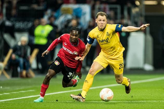 UEFA Europa League Bayer 04 Leverkusen Royale Union Saint Gilloise Jeremie Frimpong Bayer 04 Leverkusen, 30 , Senne Lynen Royale Union Saint Gilloise, 20 UEFA Europa League quarter-finals Bayer 04 Leverkusen Royale Union Saint Gilloise, BayArena Leverkusen Copyright: xBEAUTIFULxSPORTS Wunderlx