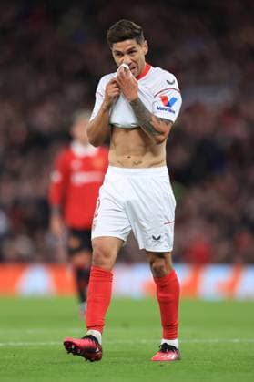 Fußball UEFA Europa League Viertelfinale 1. Spiel Manchester United gegen Sevilla 13. April 2023 UEFA Europa League Viertelfinale 1. Spiel Manchester United gegen Sevilla Gonzalo Montiel von Sevilla wirkt niedergeschlagen Foto Simon Stacpoole Abseits Manchester UK  Copyright: xSimonxStacpoolexOffside