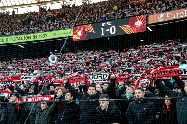 ROTTERDAM - Feyenoord fans during the UEFA Europa League quarter final match between Feyenoord and AS Roma at Feyenoord Stadion de Kuip on April 13, 2023 in Rotterdam, Netherlands. ANP PIETER STAM DE JONGE UEFA Europa League Quarter-finals, 1st leg 2022 2023 xVIxANPxSportx xxANPxIVx 466941691 originalFilename: 466941691.jpg