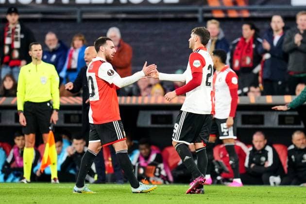 UEFA Europa League quarter final: Feyenoord v AS Roma Rotterdam - Orkun Kokcu of Feyenoord, Santiago Gimenez of Feyenoord during the match between Feyenoord v AS Roma at Stadion Feijenoord De Kuip on 13 April 2023 in Rotterdam, the Netherlands. Copyright: xYannickxVerhoevenx