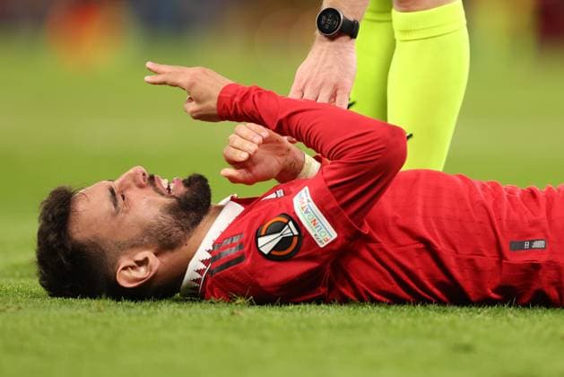 Sport Bilder des Tages Mandatory Credit: Photo by Ryan Browne Shutterstock (13867464bl) Bruno Fernandes of Manchester United, ManU Manchester United v Sevilla, UEFA Europa League, Quarter-Final, First Leg, Football, Old Trafford, Manchester, UK - 13 Apr 2023 Manchester United v Sevilla, UEFA Europa League, Quarter-Final, First Leg, Football, Old Trafford, Manchester, UK - 13 Apr 2023 Copyright: xRyanxBrowne Shutterstockx 13867464bl
