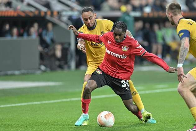 from left in duel Loic Lapoussin 94, Union Saint Gilloise Jeremie Frimpong 30, Bayer 04 Leverkusen 13 04 2023 Football Europa League, Bayer 04 Leverkusen vs Union Saint Gilloise, BayArena, Leverkusen, NRW Germany Copyright: xpepphotox xHorstxMauelshagenx pep00321, pep_20230413_hm