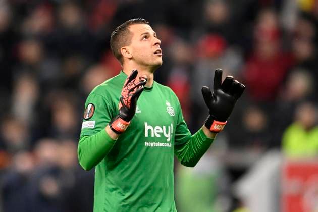 LEVERKUSEN, GERMANY - APRIL 13 : Moris Anthony goalkeeper of Union St-Gilloise celebrates the goal of Boniface Victor forward of Union St-Gilloise during the UEFA Europa League Quarter-finals, 1st leg match between Leverkusen and Union SG at the BayArena on April 13, 2023 in Leverkusen, Germany, 13 04 2023 ( Leverkusen v Union SG - UEFA Europa League PhotoNews Panoramic 