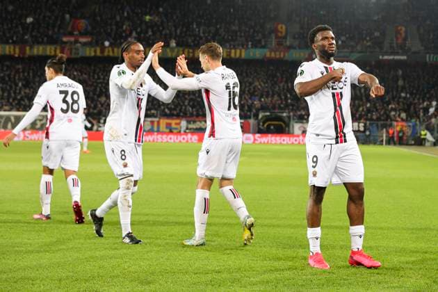 Joie des joueurs de l equipe Nice apres le but de Terem Moffi 9 FOOTBALL : FC Basel vs OGC Nice - UEFA Europa Conference League quarter-final- 13 04 2023 -St. Jakob b-Park Basel ElyxandroCegarra Panoramic 