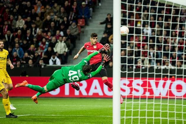 UEFA Europa League Bayer 04 Leverkusen Royale Union Saint Gilloise Anthony Moris Royale Union Saint Gilloise, 49 , Piero Hincapie Bayer 04 Leverkusen, 3 UEFA Europa League quarterfinals Bayer 04 Leverkusen Royale Union Saint Gilloise, BayArena Leverkusen Copyright: xBEAUTIFULxSPORTS Wunderlx