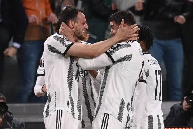Foto Fabio Ferrari LaPresse 13 Aprile 2023 - Torino, Italia - calcio - Juventus vs Sporting Lisbona - UEFA Europa League - quarti di finale -1 2 - Juventus Stadium. Nella foto: esultanza Juventus dopo la rete del 1-0 di Federico Gatti (Juventus F.C.) April 13, 2023 Turin, Italy - sport, calcio - Juventus vs Sporting Lisbona - UEFA Europa League - quarter to finals-1 2- Juventus Stadium. In the pic: Juventus players celebration after goal Federico Gatti (Juventus F.C.) for the 1-0  Copyright: xFabioxFerrari LaPressex