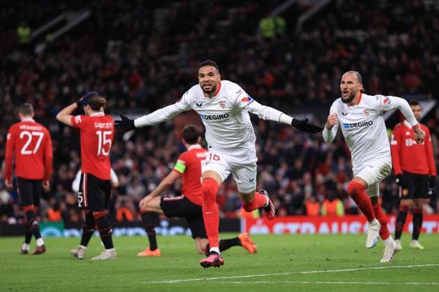 Fußball UEFA Europa League Viertelfinale Hinspiel Manchester United gegen Sevilla 13. April 2023 UEFA Europa League Viertelfinale Hinspiel Manchester United gegen Sevilla Yousseff En Nesyri von Sevilla Foto Simon Stacpoole Abseits Manchester UK  Copyright: xSimonxStacpoolexOffside