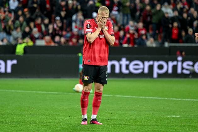 GER, Europa League, Bayer Leverkusen Union Saint Giloise 13 04 2023, BayArena , Leverkusen , GER, Europa League, Bayer Leverkusen Union Saint Giloise in picture shows Mitchel Bakker Bayer Leverkusen 5 angry after missed goal chance nordphotoxGmbHx xTeresaxKroeger nordphoto00008