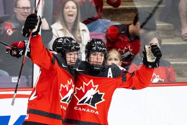 230413 Claire Thompson and Blayre Turnbull of Canada celebrate 1 0 during the 2023 IIHF Women s World Championship quarterfinal game between Canada and Sweden on April 13, 2023 in Brampton Photo Mathilda Ahlberg BILDBYRAN kod MA MA0459 ishockey ice hockey vm dam 2023 iihf womens world championship dam vm ishockey vm kanada sverige women canada sweden bbeng jubel,  Copyright: MATHILDAxAHLBERG BB230413MA077